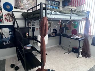 Black Bunk bed Queen with mattress