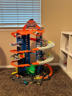 Hot wheels ultimate garage