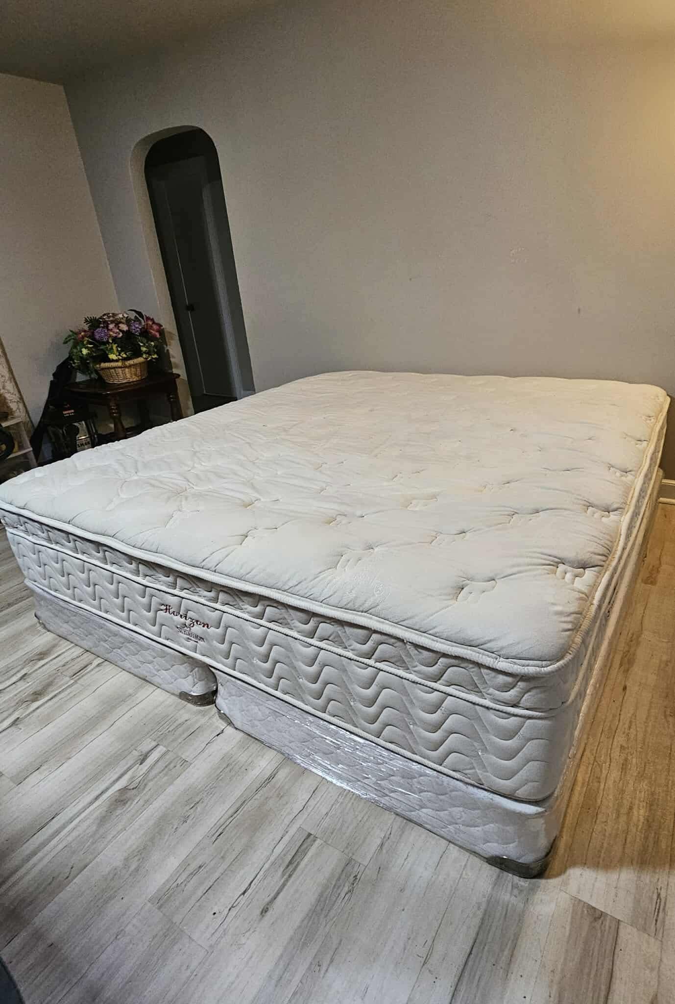 King Size Bed ποΈ