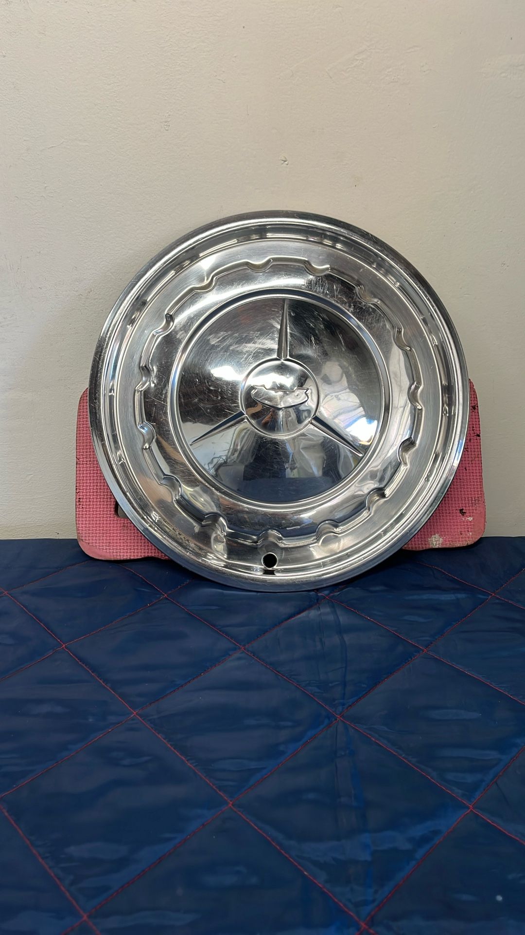 1957 Chev Bel Air 14 Inch Hub Cap.