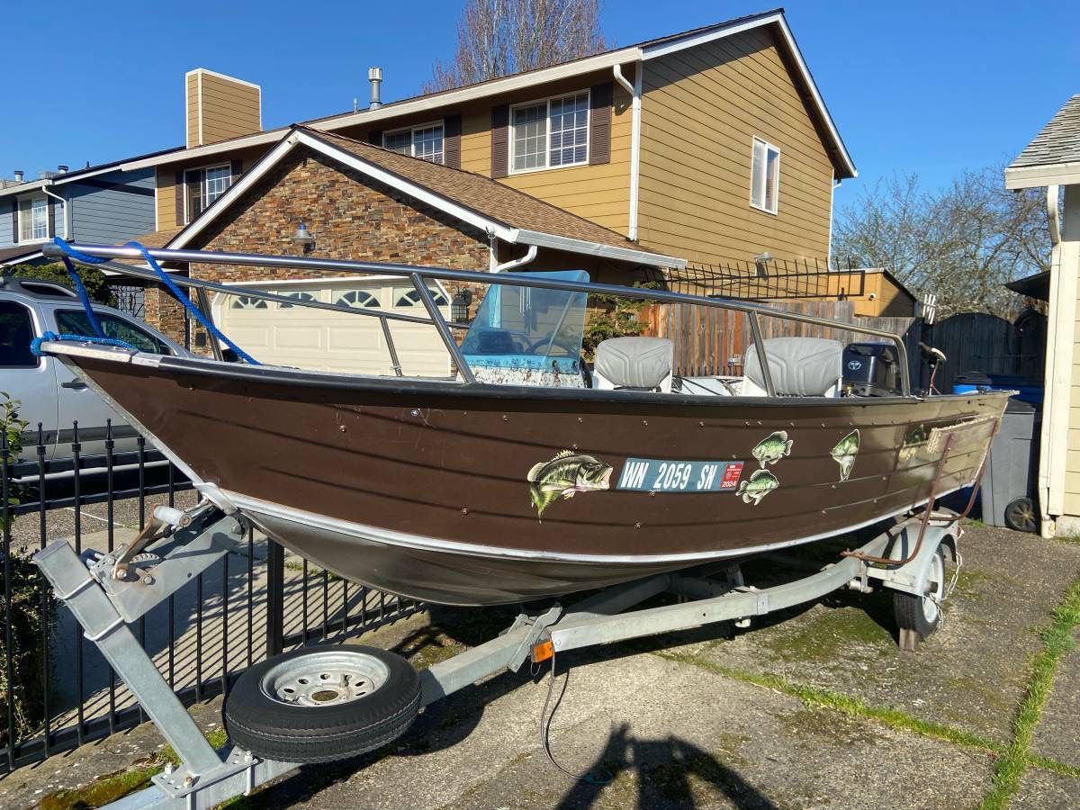 16 foot Duraboat With Motor