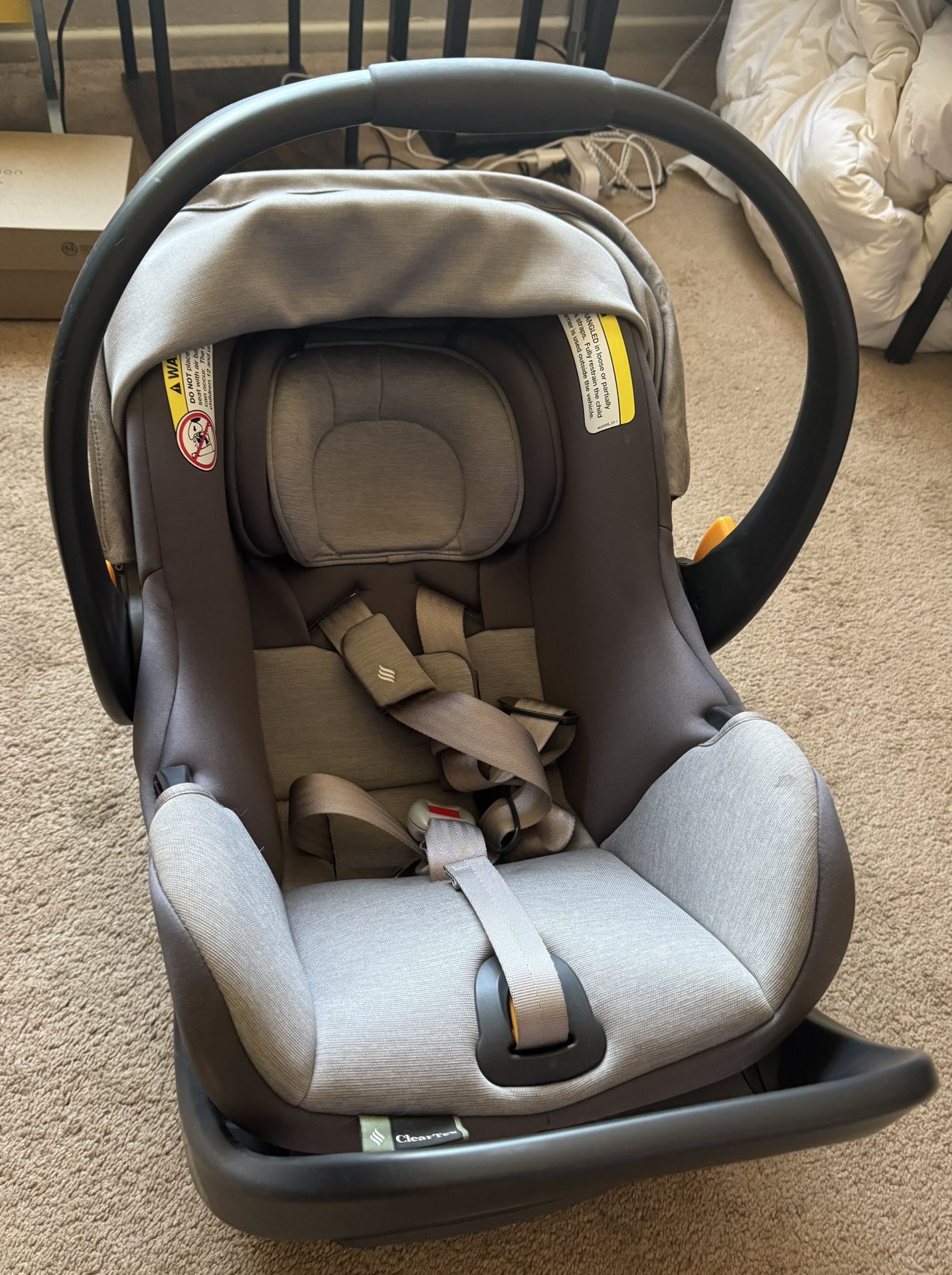 Chicco Keyfit 35 Infant Car Seat