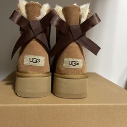 UGG