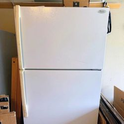 Whirlpool Refrigerator w/ Top Freezer - Works Great!