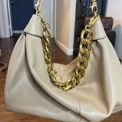 Chunky Chain Link Hobo Bag -