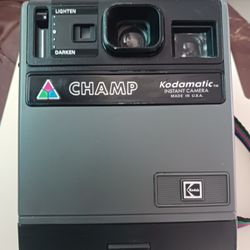 Kodak Champ Kodamatic Instant Camera