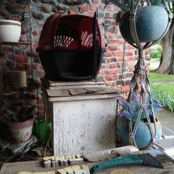 Black And Red KENNEL