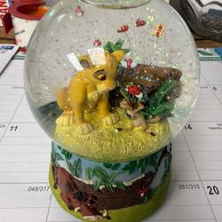 Lion king musical Snow Globe 
