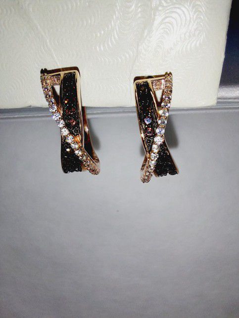 2.00 CT Chocolate & White Diamond Crisscross Earrings