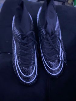 Soccer cleats
