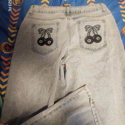 Women’s Size 9 Jeans 