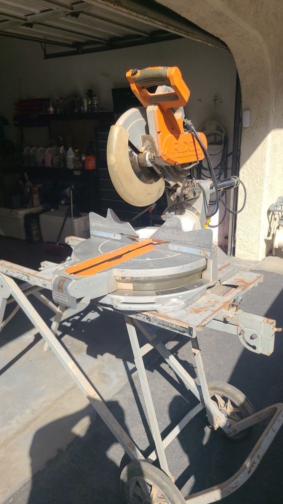 Ridgid 10in Miter Saw