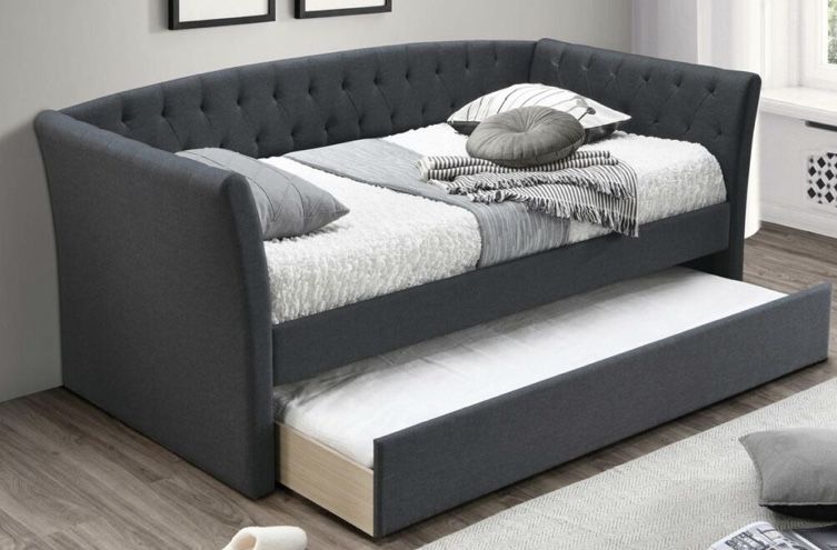 Daybed with Trundle