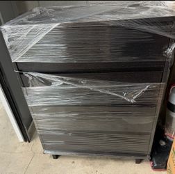 Large Black dresser - 4 drawers