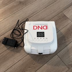 DAISY DND led/uv nail lamp