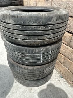 215/55r17 Michelin tires en excelentes conditiones de Vida las 4