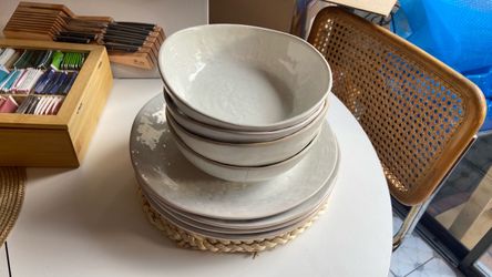 White Ceramic Dinnerware Set – Plates and Bowls