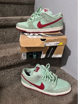 Nike sb dunk mint red