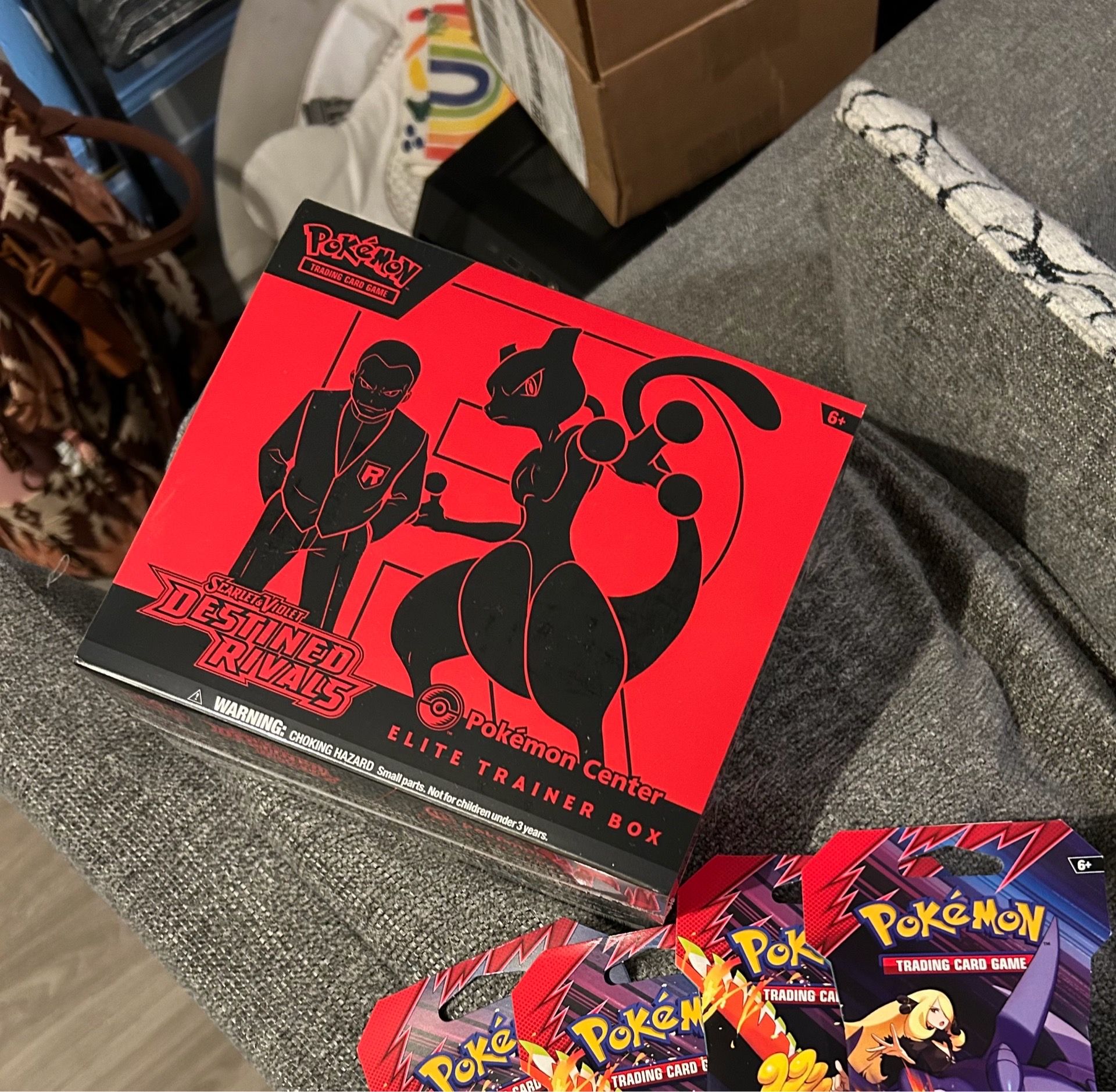 Pokemon Center Destined Rivals ETB