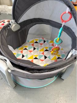 Fisher-Price On-the-Go Baby Dome