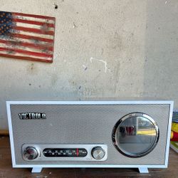 Victrola VC100 Bluetooth Digital Clock Stereo FM Radio & USB Charging, White