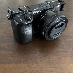 Sony a6400 w 16-50mm Lens