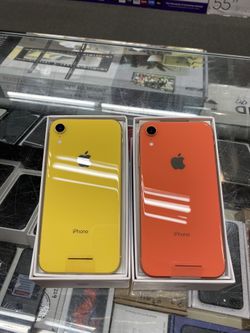 IPHONE XR. UNLOCKED 64 GB 128 GB