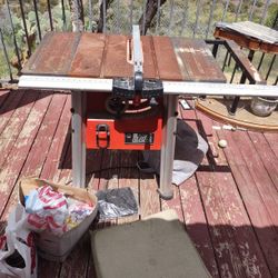 Black & Decker Table Saw
