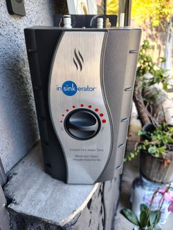 Insinkerator instant hot water tank
