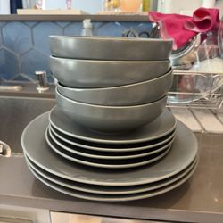 Elite Stoneware Set