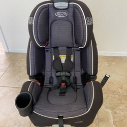 Graco Grows4Me 4-in-1 Convertible Car Seat