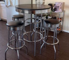 Retro table