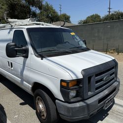 2013 Ford E-150