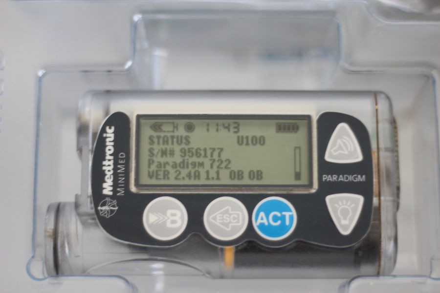 Medtronic MiniMed Paradigm 722 (FW v2.4A) & Extras