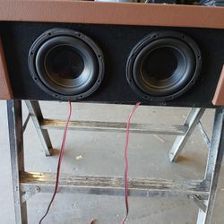 8 INCH SUBWOOFERS IN PORTED BOX