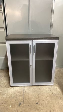 Storage cabinet