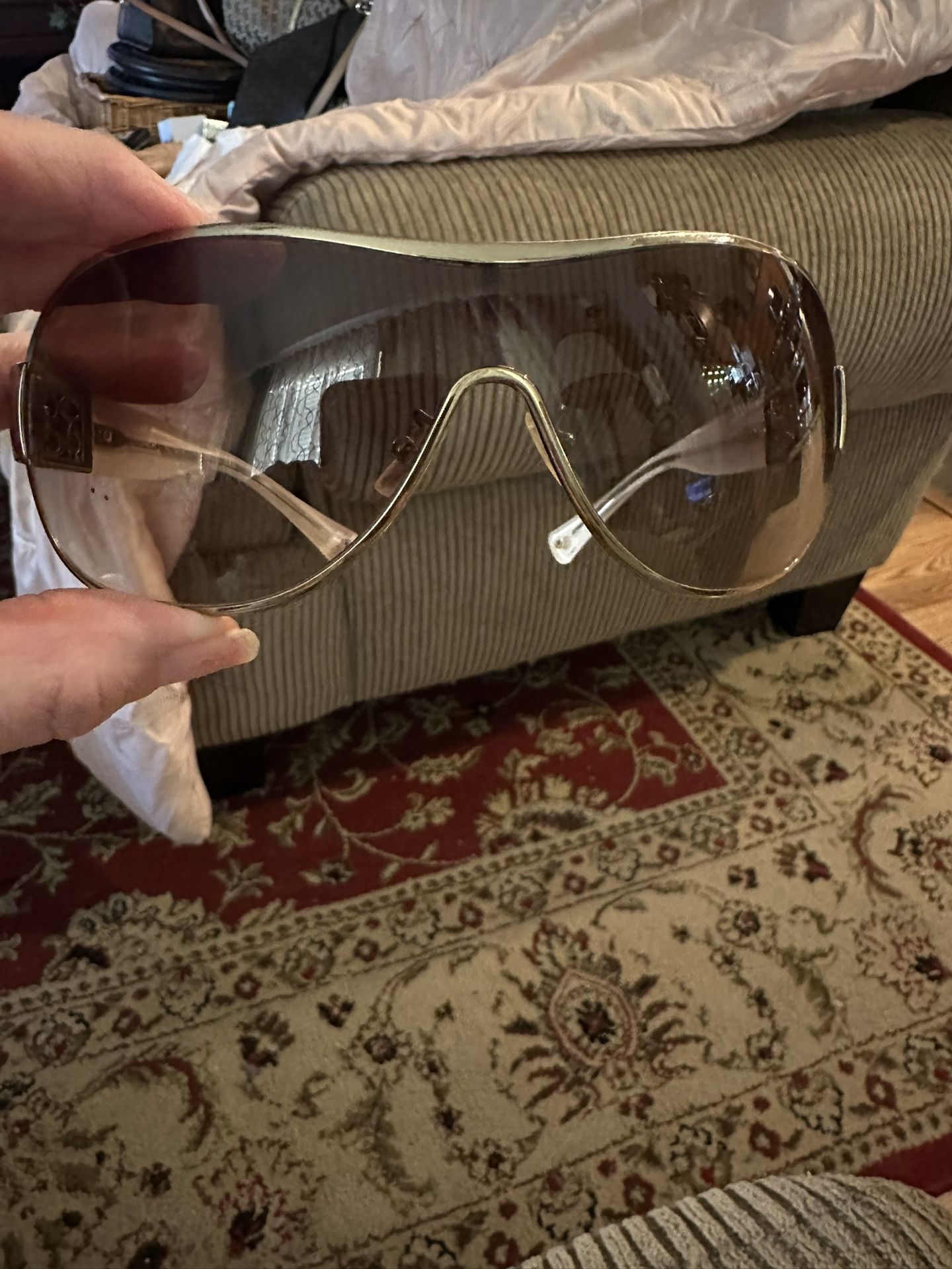 Coach Reagan Sunglasses In Brown Gradient W/ Gold And White