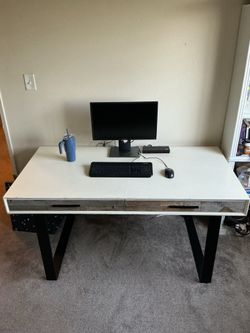 MUST GO MOVING White Solid Wood Premium Desk with Cast-Iron Like Legs