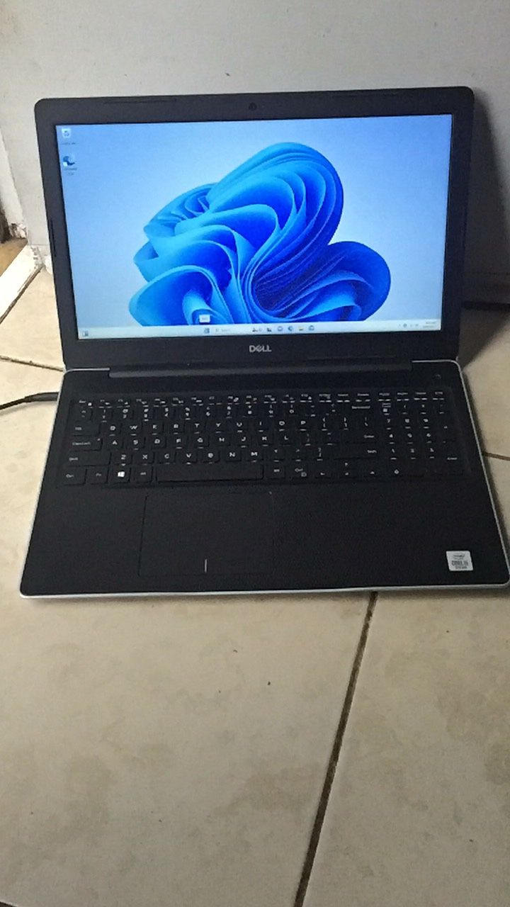 Missing Battery Dell Inspiron 3593 Window 11/i5 Processor 10th Gen 1TB Hardrive 8gb Ram Come With Charger