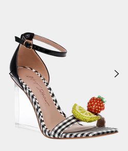 Betsey Johnson Sandal SOOO Comfortable 