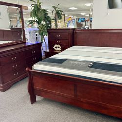 Beautiful Cherry Wood 5pc Bedroom Furniture Set Available Amazing Deal $499