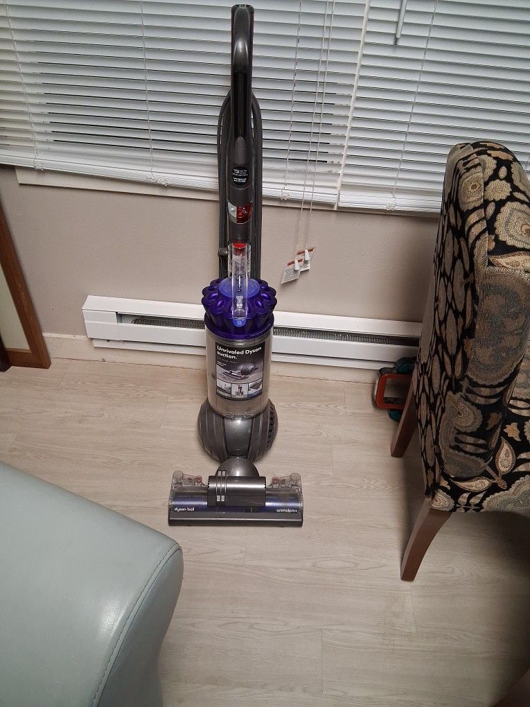 Dyson Ball animal 3 Upright Vacuum