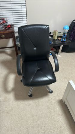 Leather Chair 