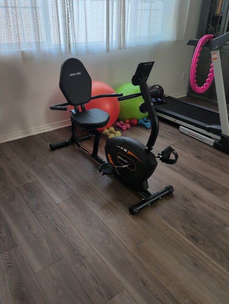 Exercise Recumbent Bike