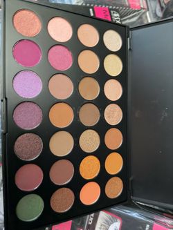 Morphe eyeshadow palette