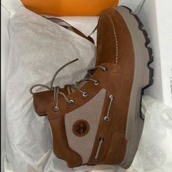 RETAIL $180+ Timberland Originals Ultra Leather Fabric Chukka