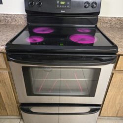 Kenmore Glass Top Oven - Black with Stainless Steel 