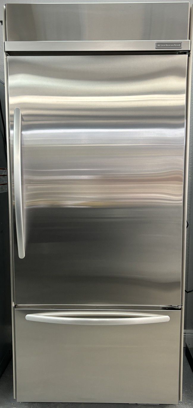 Kitchenaid Stainless steel Built-In (Refrigerator) Model : KBBR306ESS -  3280
