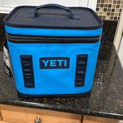 Yeti Cooler 12