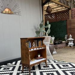 Vintage Small Bookshelf.
